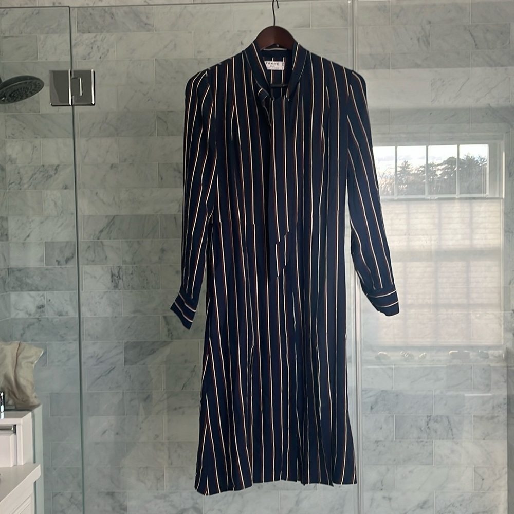 Frame silk midi shirt dress - size 6 EUC